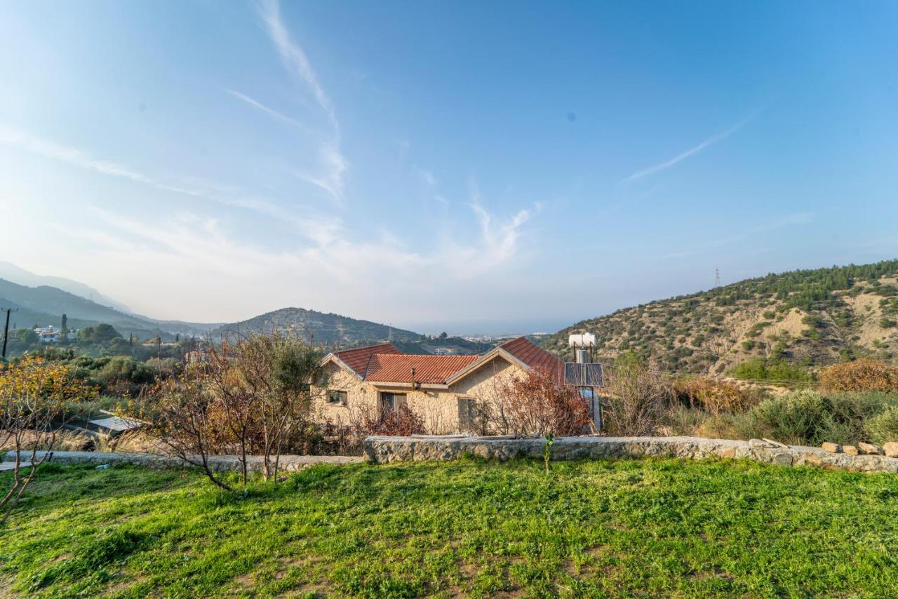Chardonnay Guest Studio Rooms With Great View For Nature Lovers Kyrenia  Exteriör bild